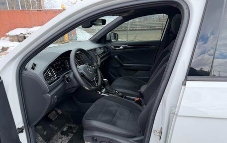 Volkswagen T-Roc I, 2022 год, 1 430 000 рублей, 9 фотография