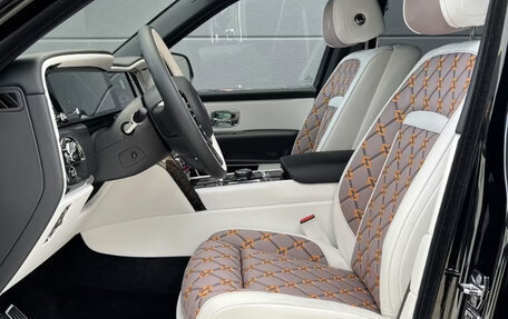 Rolls-Royce Cullinan, 2026 год, 68 500 000 рублей, 12 фотография