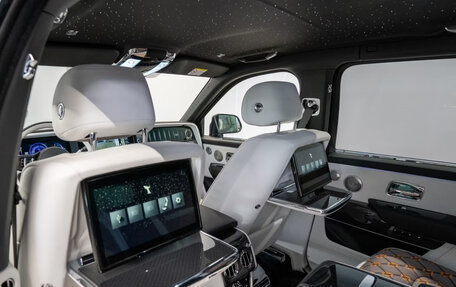 Rolls-Royce Cullinan, 2026 год, 68 500 000 рублей, 29 фотография