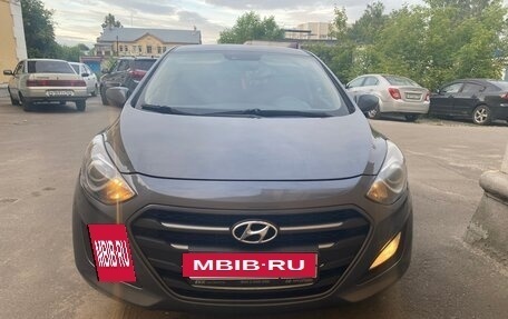 Hyundai i30 II рестайлинг, 2016 год, 900 000 рублей, 3 фотография