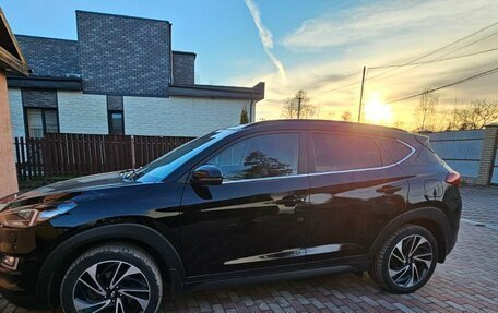 Hyundai Tucson III, 2019 год, 2 600 000 рублей, 2 фотография