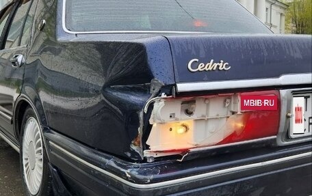 Nissan Cedric VII, 2001 год, 270 000 рублей, 4 фотография