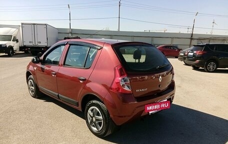 Renault Sandero I, 2013 год, 495 000 рублей, 2 фотография