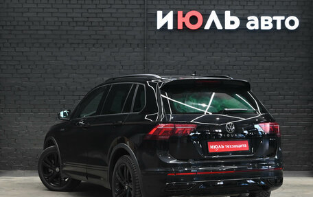 Volkswagen Tiguan II, 2021 год, 3 540 000 рублей, 4 фотография