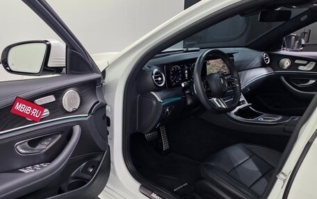 Mercedes-Benz E-Класс, 2023 год, 5 740 000 рублей, 11 фотография