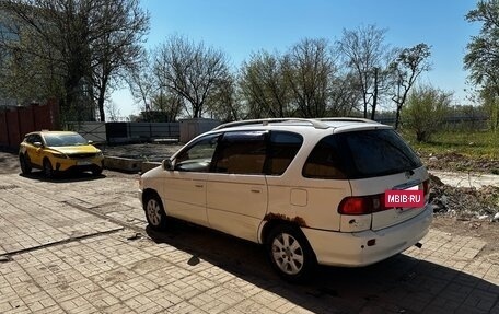 Toyota Ipsum II, 1998 год, 330 000 рублей, 3 фотография