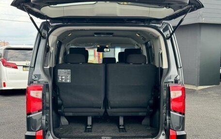 Mitsubishi Delica D:5 I, 2022 год, 2 800 000 рублей, 19 фотография
