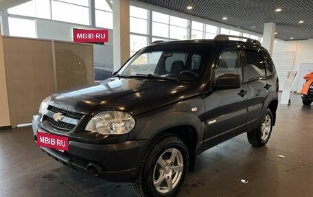 Chevrolet Niva I рестайлинг, 2013 год, 511 000 рублей, 7 фотография