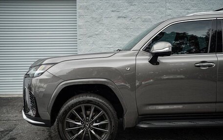 Lexus LX, 2023 год, 12 990 000 рублей, 10 фотография