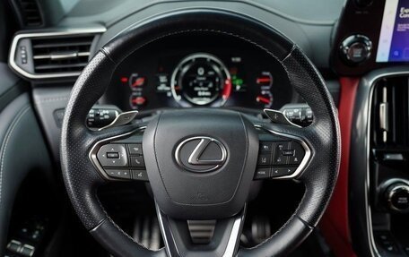 Lexus LX, 2023 год, 12 990 000 рублей, 39 фотография