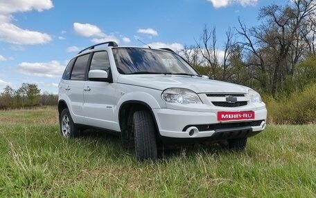 Chevrolet Niva I рестайлинг, 2012 год, 375 000 рублей, 2 фотография