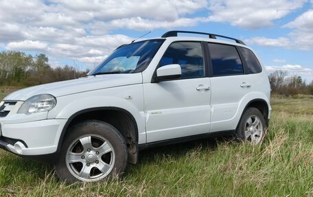 Chevrolet Niva I рестайлинг, 2012 год, 375 000 рублей, 9 фотография