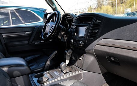 Mitsubishi Pajero IV, 2013 год, 2 240 000 рублей, 5 фотография