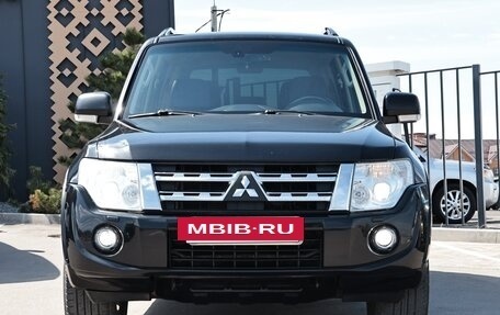 Mitsubishi Pajero IV, 2013 год, 2 240 000 рублей, 3 фотография