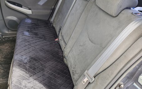 Toyota Prius, 2010 год, 1 080 000 рублей, 10 фотография