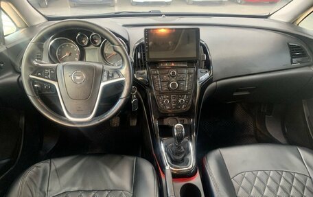 Opel Astra J, 2012 год, 500 000 рублей, 11 фотография