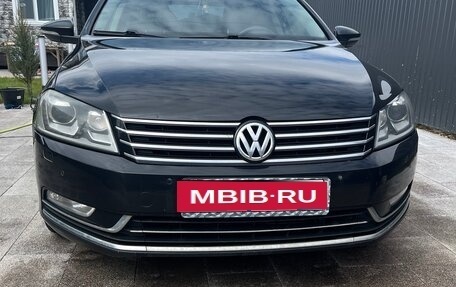 Volkswagen Passat B7, 2011 год, 1 280 000 рублей, 1 фотография
