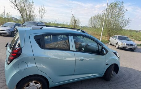 Chevrolet Spark III, 2010 год, 620 000 рублей, 4 фотография