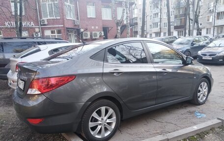 Hyundai Solaris II рестайлинг, 2014 год, 915 000 рублей, 5 фотография