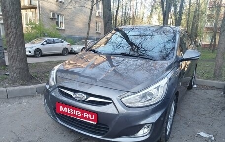 Hyundai Solaris II рестайлинг, 2014 год, 915 000 рублей, 3 фотография