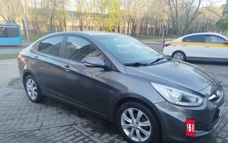 Hyundai Solaris II рестайлинг, 2014 год, 915 000 рублей, 6 фотография