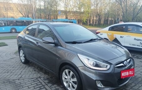 Hyundai Solaris II рестайлинг, 2014 год, 915 000 рублей, 17 фотография
