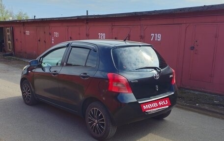 Toyota Yaris III рестайлинг, 2006 год, 430 000 рублей, 4 фотография