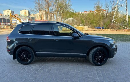 Volkswagen Touareg III, 2014 год, 2 500 000 рублей, 3 фотография