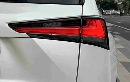 Lexus NX I, 2019 год, 3 050 011 рублей, 28 фотография