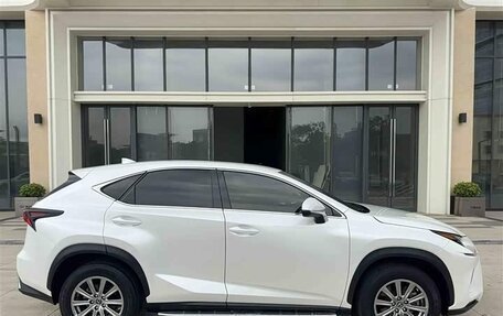 Lexus NX I, 2019 год, 3 050 011 рублей, 26 фотография