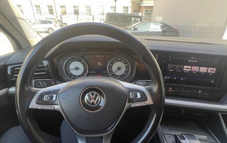Volkswagen Touareg III, 2018 год, 3 000 000 рублей, 10 фотография