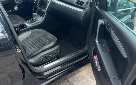 Volkswagen Passat B7, 2011 год, 1 280 000 рублей, 14 фотография