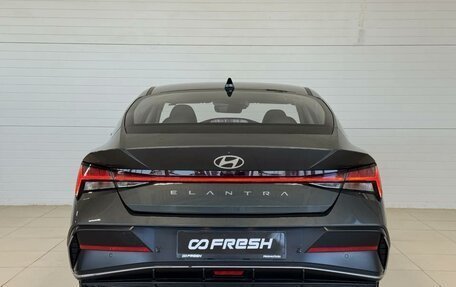 Hyundai Elantra, 2023 год, 2 250 000 рублей, 8 фотография