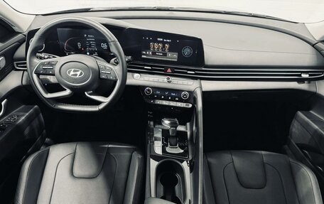 Hyundai Elantra, 2023 год, 2 250 000 рублей, 11 фотография