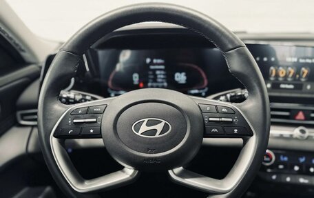 Hyundai Elantra, 2023 год, 2 250 000 рублей, 16 фотография