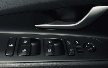 Hyundai Elantra, 2023 год, 2 250 000 рублей, 19 фотография