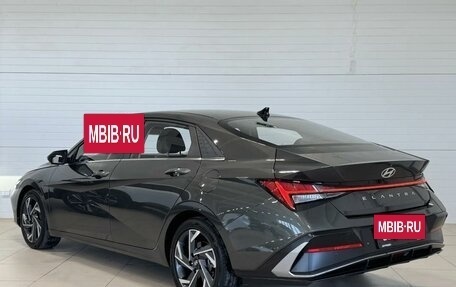 Hyundai Elantra, 2023 год, 2 250 000 рублей, 6 фотография
