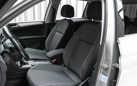 Volkswagen Tiguan II, 2017 год, 2 590 000 рублей, 9 фотография