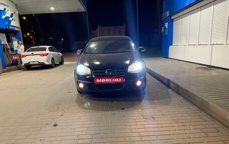 Volkswagen Jetta VI, 2010 год, 605 000 рублей, 1 фотография