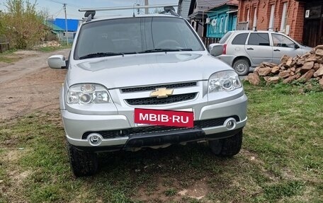 Chevrolet Niva I рестайлинг, 2009 год, 435 000 рублей, 3 фотография