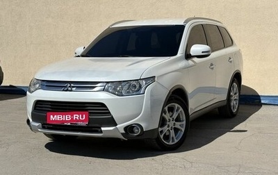 Mitsubishi Outlander III рестайлинг 3, 2014 год, 1 130 000 рублей, 1 фотография