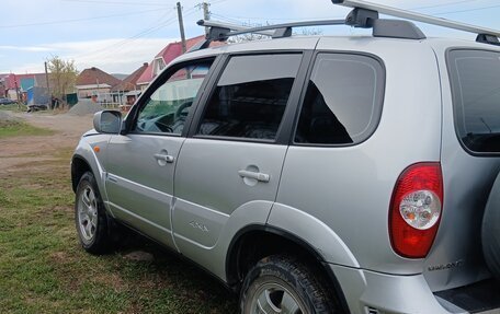 Chevrolet Niva I рестайлинг, 2009 год, 435 000 рублей, 4 фотография