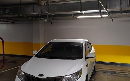KIA Rio III рестайлинг, 2012 год, 630 000 рублей, 1 фотография