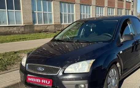 Ford Focus II рестайлинг, 2006 год, 390 000 рублей, 1 фотография