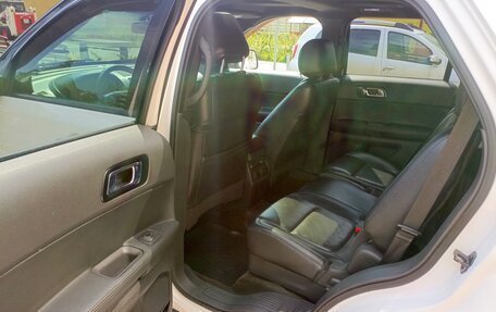 Ford Explorer VI, 2012 год, 1 750 000 рублей, 9 фотография