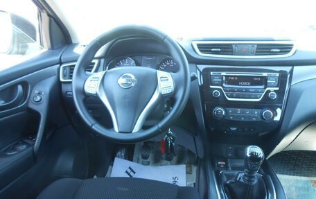 Nissan Qashqai, 2015 год, 1 398 000 рублей, 10 фотография