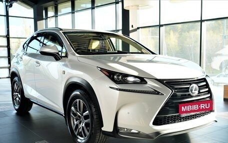 Lexus NX I, 2015 год, 2 900 000 рублей, 3 фотография