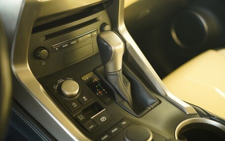 Lexus NX I, 2015 год, 2 900 000 рублей, 15 фотография