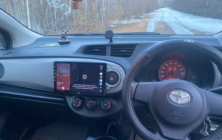 Toyota Vitz, 2011 год, 650 000 рублей, 5 фотография
