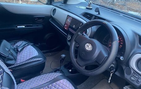 Toyota Vitz, 2011 год, 650 000 рублей, 4 фотография